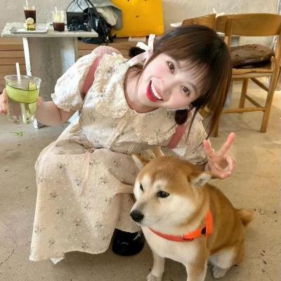 蜘蛛网中的女孩